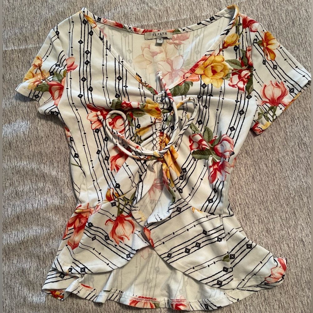 Papaya Cute Crop-top, Used Size M